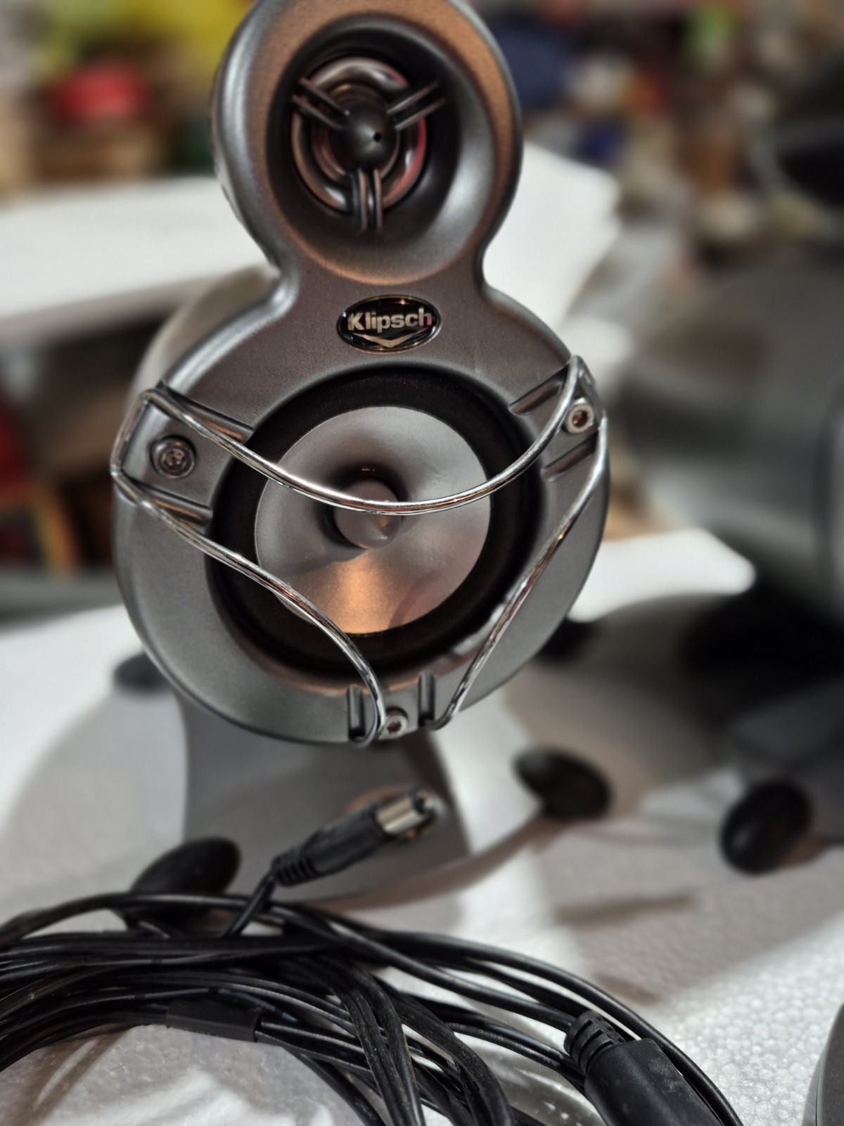 Klipsch GMX Promedia A-2.1 (good condition With Cables) no power cord @subwoofer