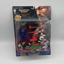 Space Jam Michael Jordan y Silvestre con zancos Sky y relleno de émbolo 1996 WB