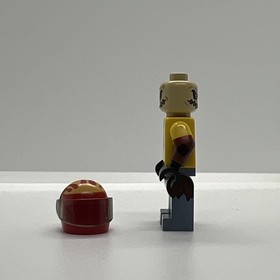 Lego Scarecrow Pizza Delivery Minifigure Batman Super Heroes outfit 70910 Used.