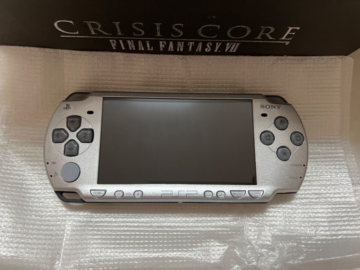 RARE Sony PSP Final Fantasy VII 10th Anniversary Crisis Core