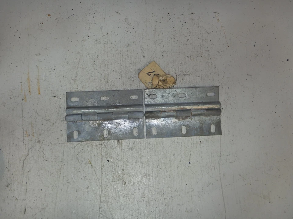 Jeep Willys Jeepster 67-73 NOS dobradiça traseira portão superior 969267 FRETE GRÁTIS - Imagem 3 de 4