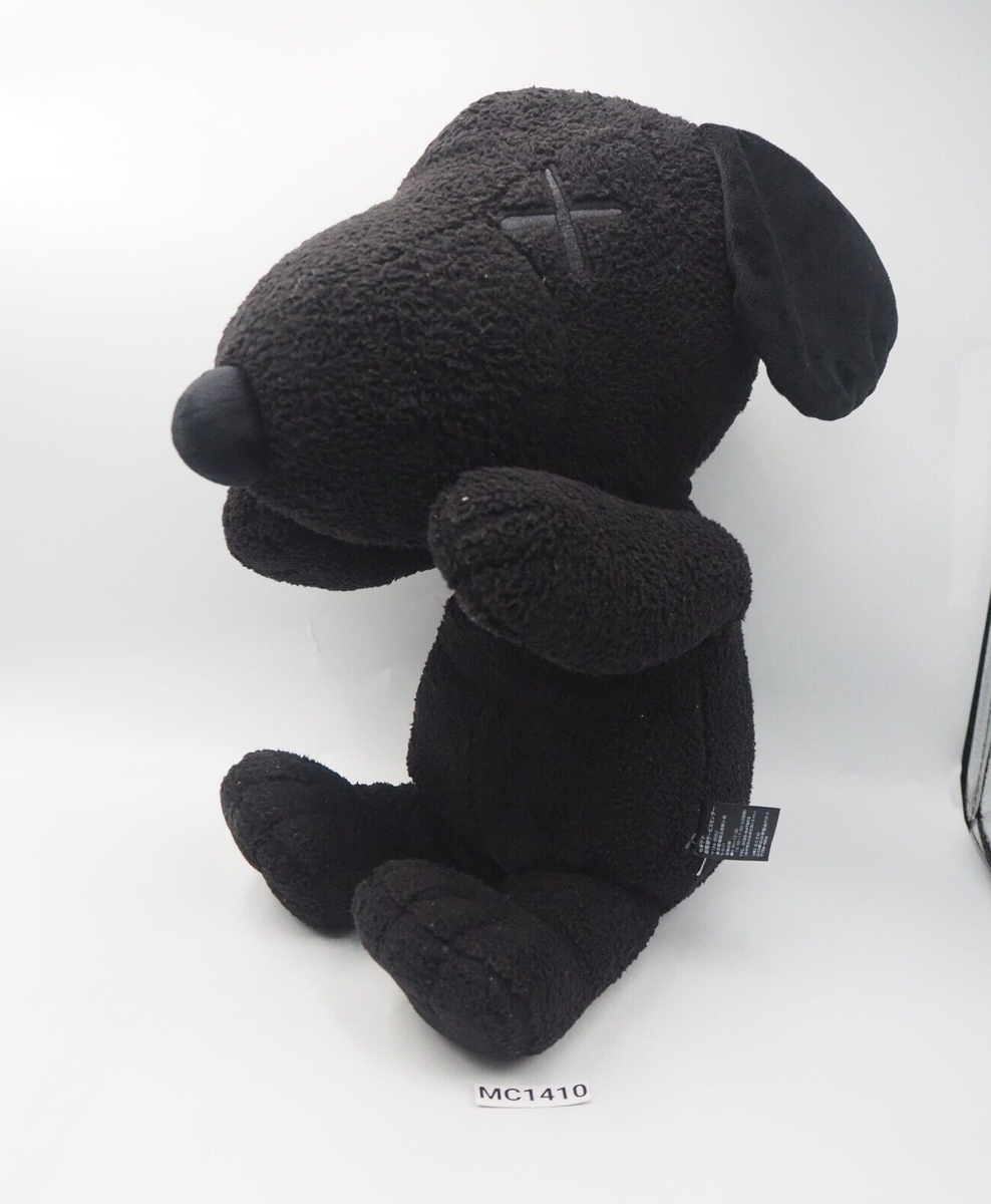 Snoopy Peanuts MC1410 Black Uniqlo Kaws Plush 19
