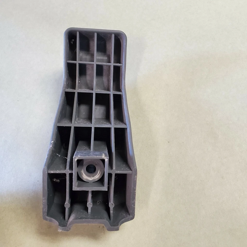 HOMELITE HL 80220 电源线支架 — 第 3/3 张图片