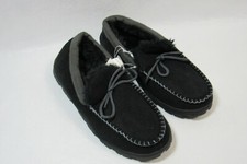 Moccasin Slippers Black Size Medium 10-11 Men's / Women's