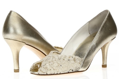 Stuart Weitzman Chantelle Womens Gold 