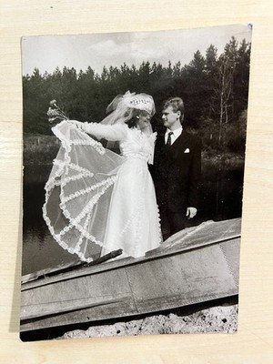 1980s Bride Wedding Wedding dress Groom Young Guy Vintage photo Old Photo