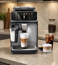 Philips 5500 Series Bean-to-cup Coffee Machine 15 Bar 1.8L 20 Recipes Black