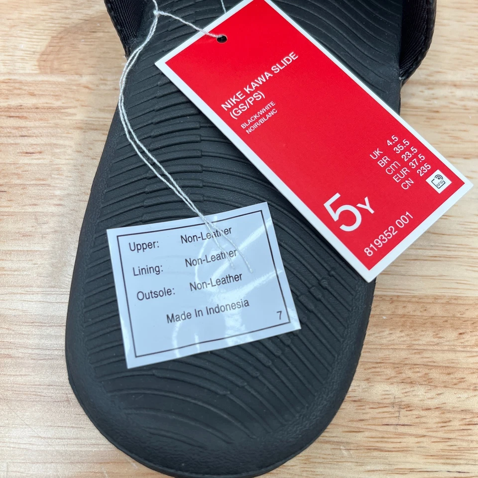 Nike Kawa Kids Boys Slides 819352-001 Black White Slip On Open Toe Size 5Y NIB - image 3 of 4