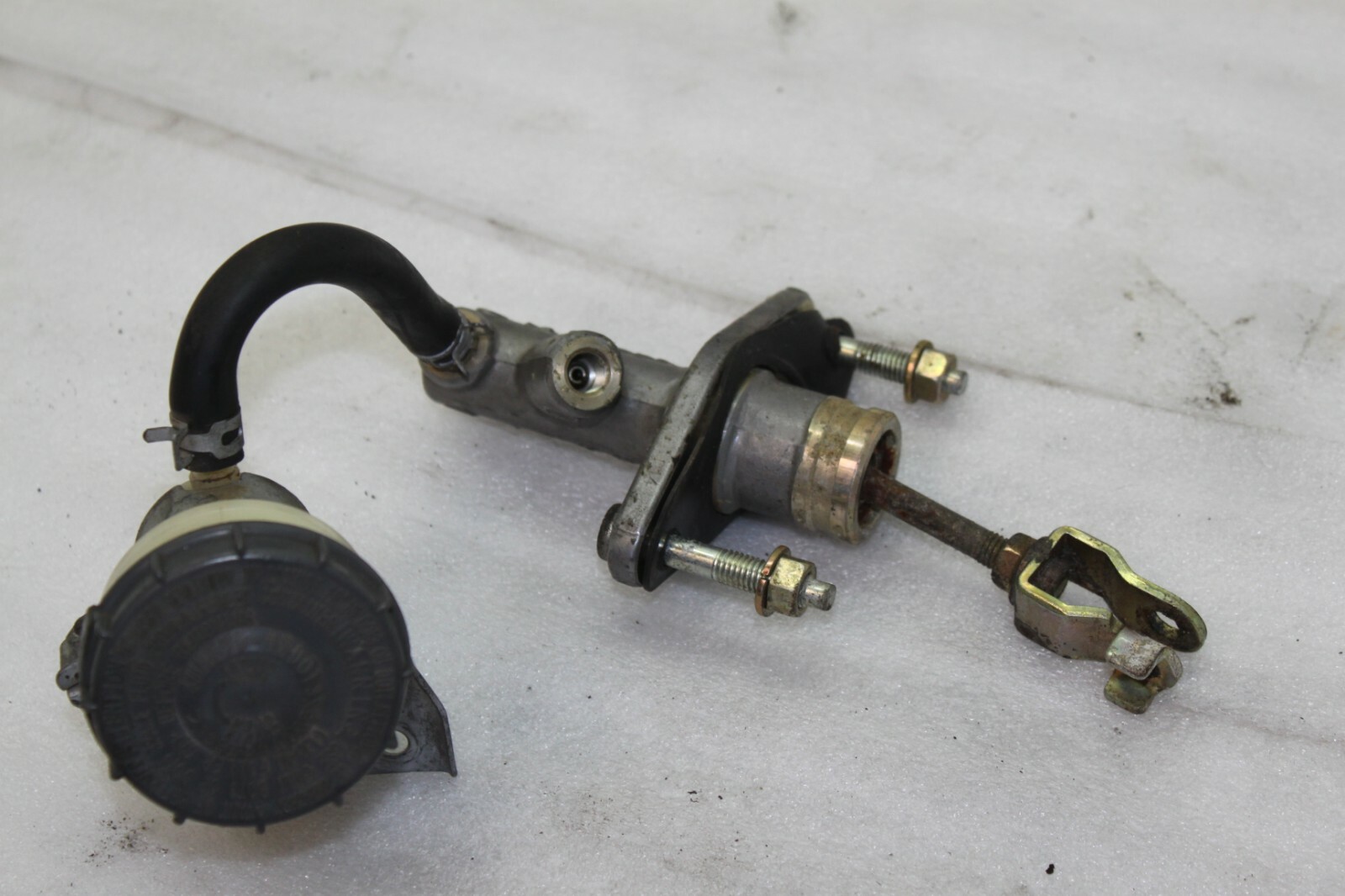 1997 Honda Civic Del Sol Brake Master Cylinder B26 MS eBay