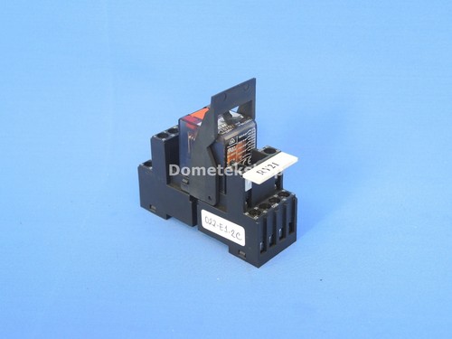 Relé Schrack PT570730 con base PT78704 - Imagen 2 de 2