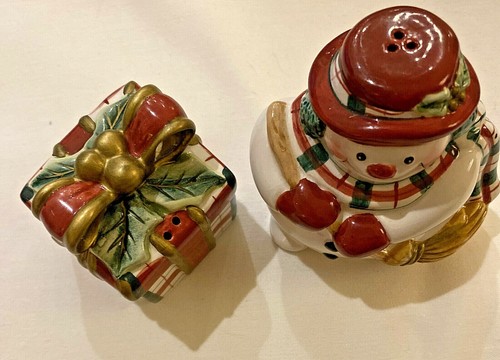 FITZ & FLOYD "PLAID CHRISTMAS" SNOWMAN & GIFT BOX SALT & PEPPER SHAKERS - Imagen 9 de 9