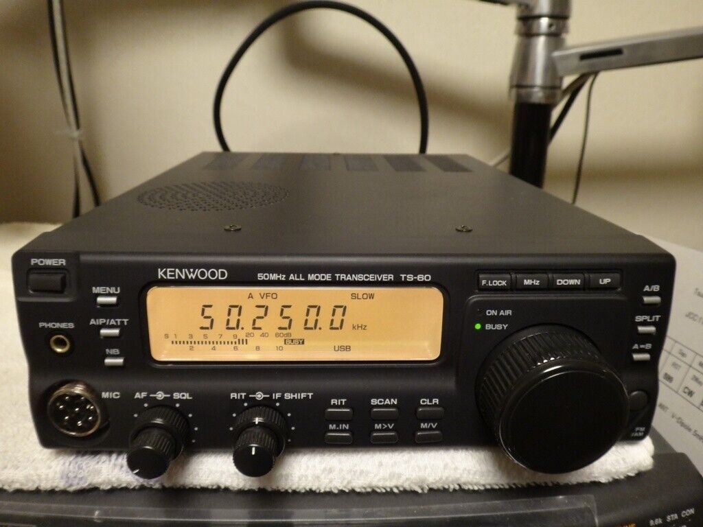KENWOOD TS-60S 50MHz transceiver modified to 100W CW filter KENWOOD TS-60S 50MHz transceiver modified to 100W CW filter