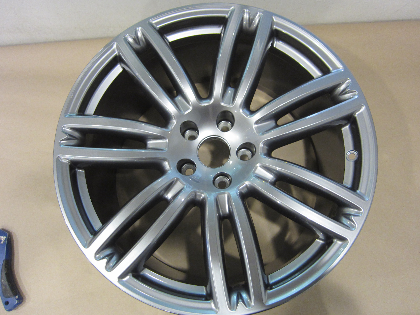 Maserati Ghibli S 2015. Rear Alloy Wheel. 10.5x20. (NEW) #670016860/670022015