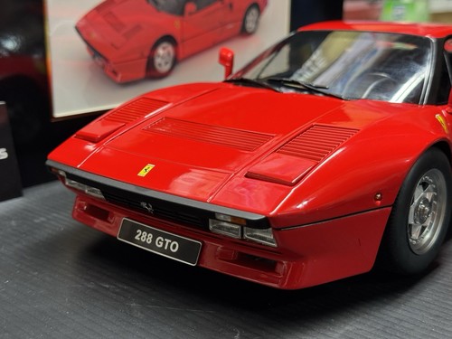 FERRARI 288 GTO - 1/12 SCALE DIECAST MODEL CAR - W/ OPENING DOORS BY KK SCALE - Picture 4 of 12