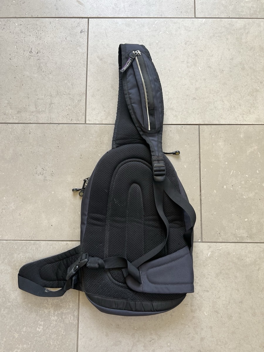 Vintage Patagonia OG Logo Hiking Atom Sling Bag Shoulder