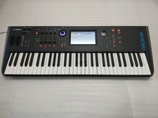 Yamaha MODX6  Synthesizer