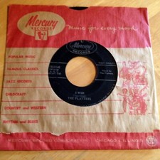 Platters 45 I Wish / It's Raining Outside