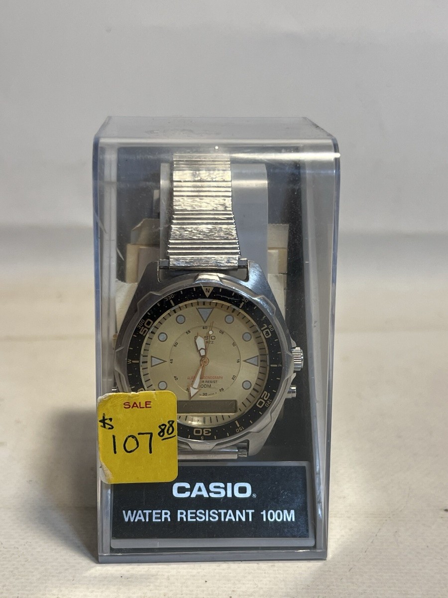 CASIO カシオ AMW-320C ヴィンテージ クォーツ デジダル 腕時計 Casio AMW-320C Champagne Dial Mens Watch Also known as the 