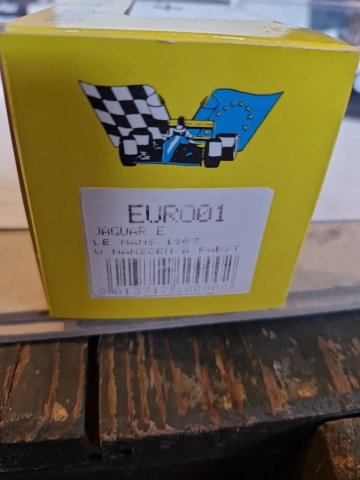 Jaguar Type E Roadster 1/43 Best Model Eurocar Édition Limitée - Photo 4/4
