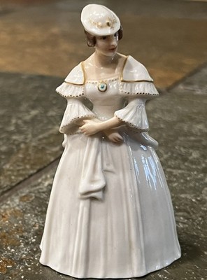Vintage Rosenthal Selb Bavaria Victorian Lady White Gown Figurine.