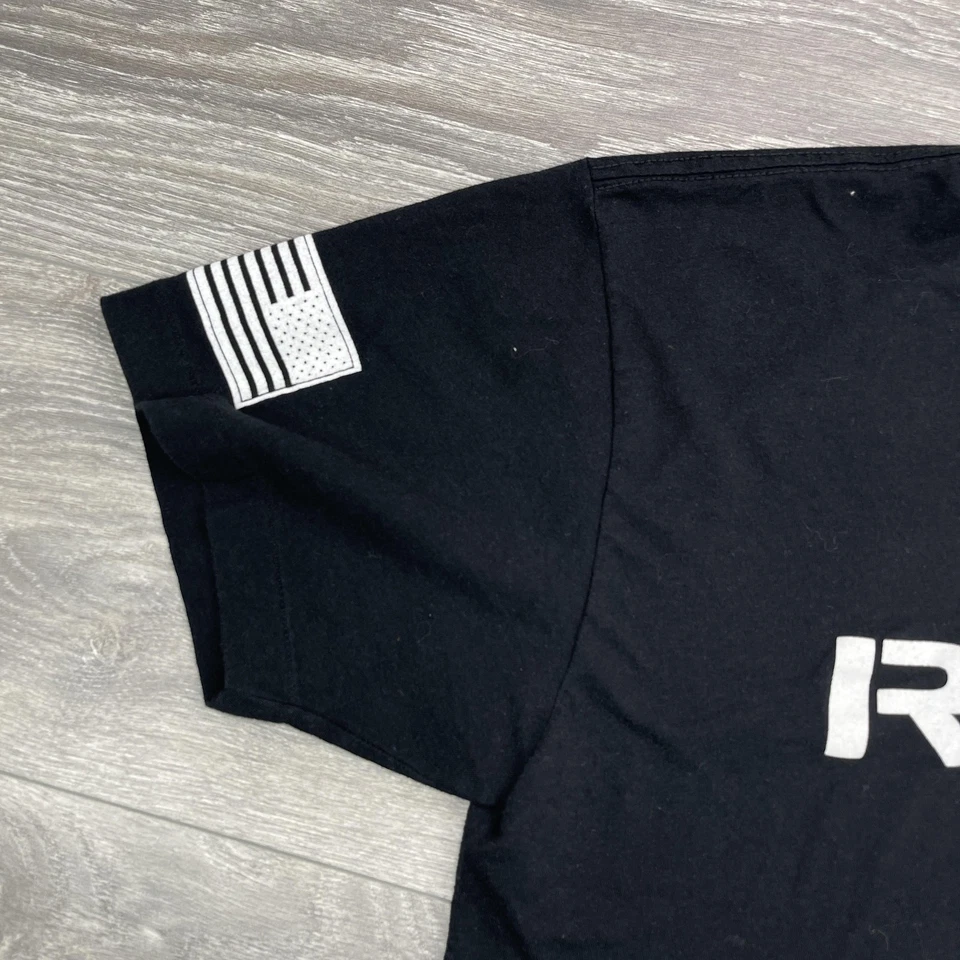 Camisa de Fitness Rogue Para Hombres Grande Negra Hecha en Estados Unidos Camiseta CrossFit Gráfico Foto 3 de 4