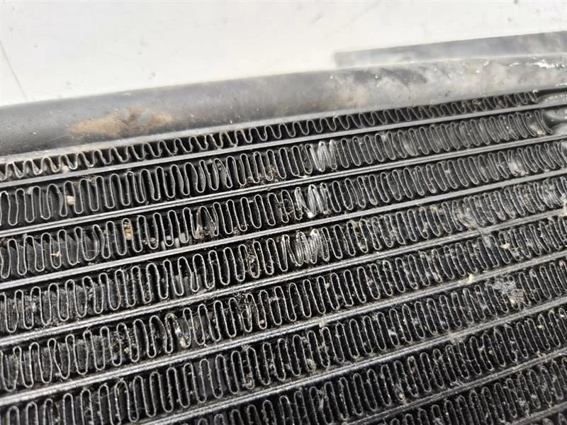 Enfriador de aceite de transmisión automática Mazda Tribute 2001-2004 OEM FW85-19-9F3A Foto 4 de 4