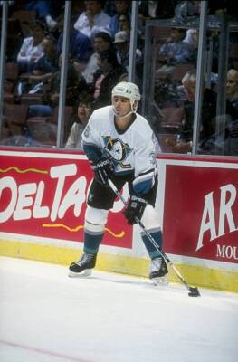 Defenseman J J Daigneault Anaheim Mighty Ducks in action the Vanco- Old Photo 1