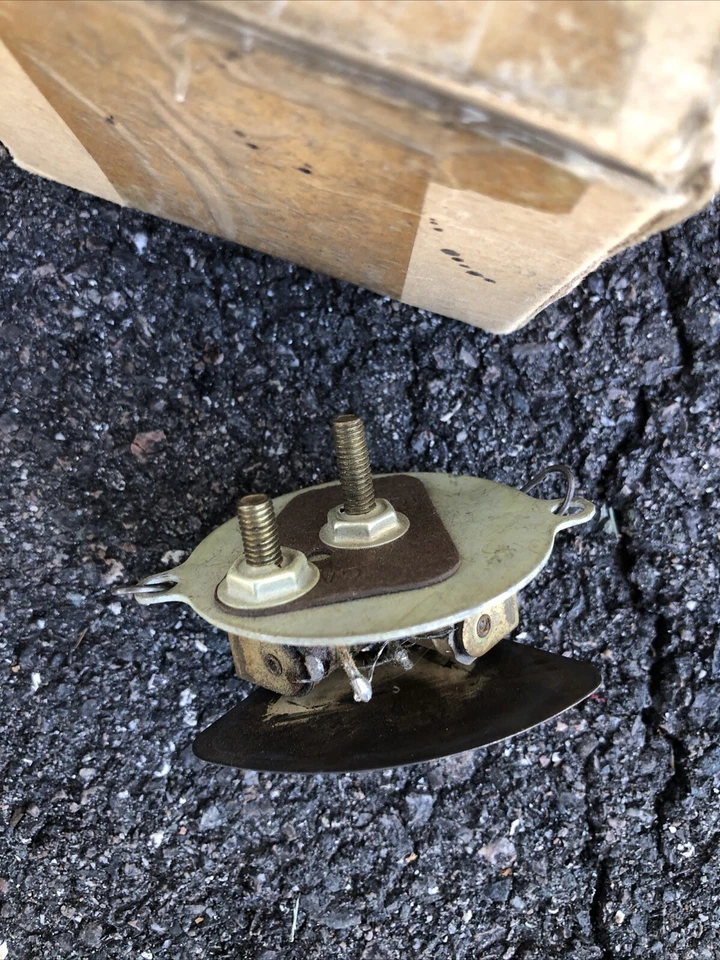 Desoto 1938 medidor de combustible de gas en caja nos 685861 Foto 3 de 3