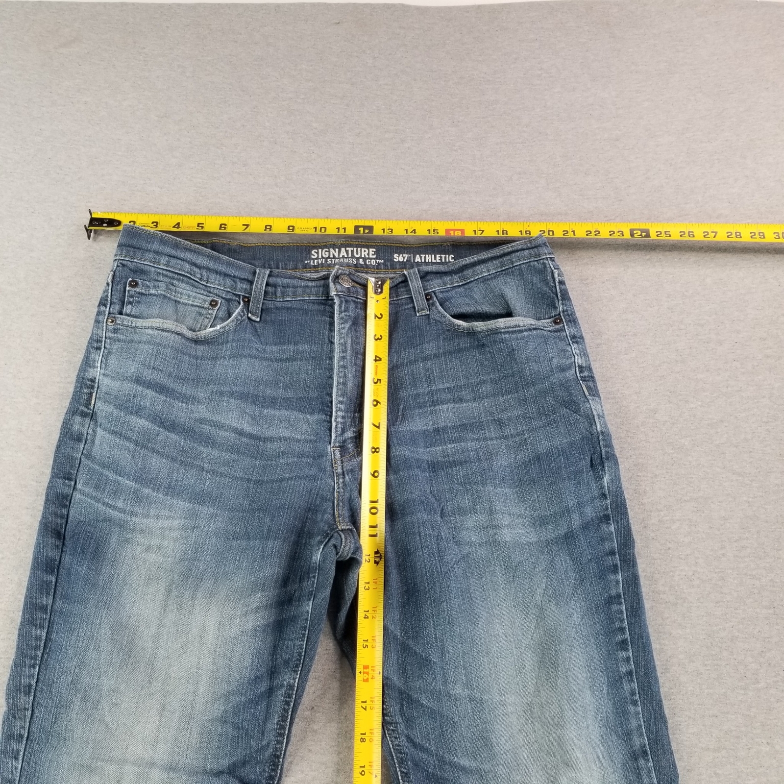 Mens Levi Signatures Athletic Dark Wash Blue Jeans *See Photo for measurements* thumbnail 12