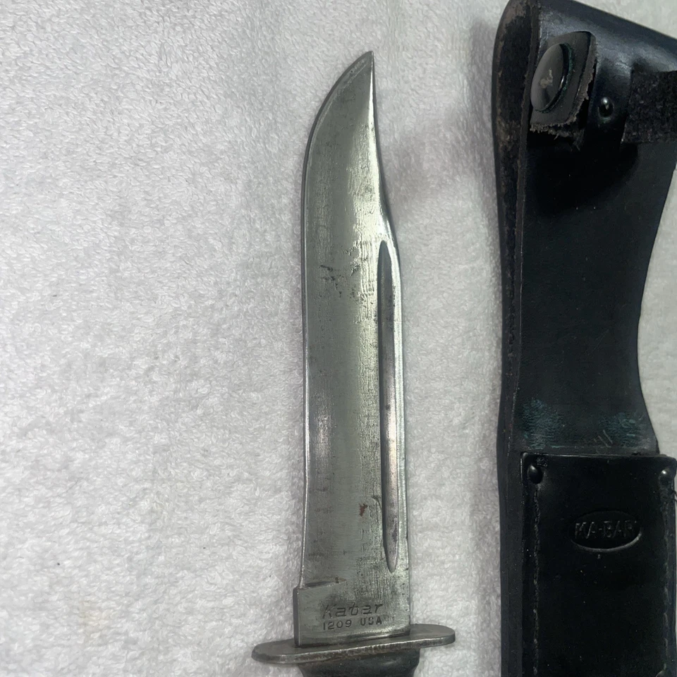 CUCHILLO BOWIE DE SUPERVIVENCIA LUCHA COMBATE VIETNAM KABAR KA-BAR EE. UU. 1209 CK35 DE COLECCIÓN Foto 3 de 4