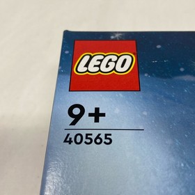LEGO Santa's Workshop 40565 Limited Edition Red 329-Piece Set