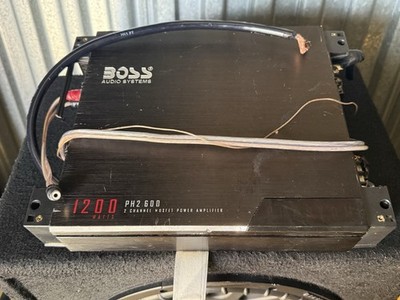 BOSS Audio Systems PH2600 2-Channel 1200W MOSFET Car Power Amplifier