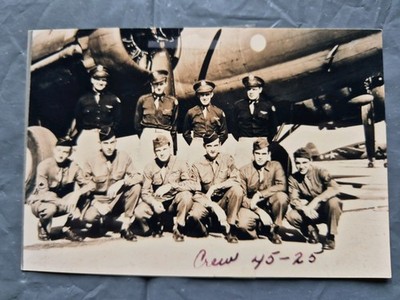 USAAF Flight Class / Crew 45-25 Boeing B-17 Foto vollständige Besatzungsliste auf Rückseite.