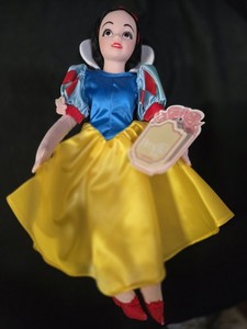 Vintage Snow White Applause Piroette 13" Plush Doll w/ Vinyl Head
