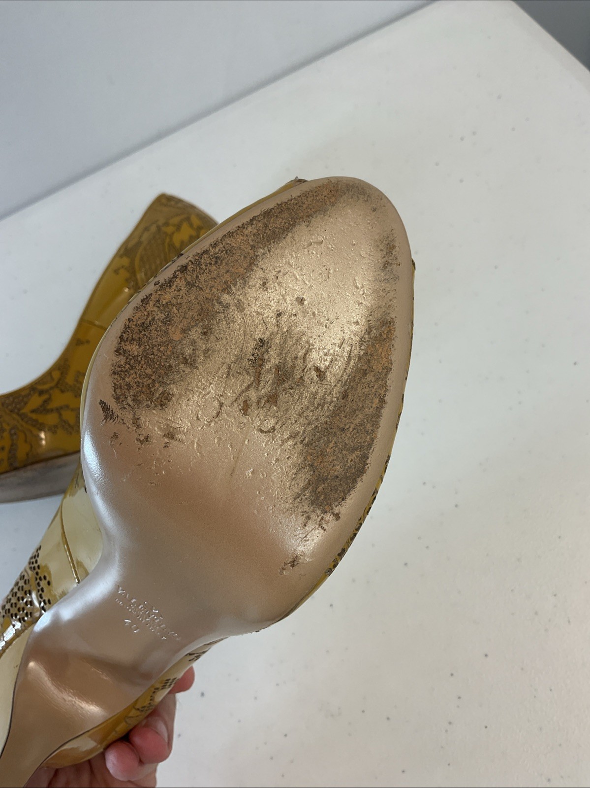 Valentino Garavani Gold Patent Lace Floral Peep Toe Pumps Heels Size 40 Us 9 thumbnail 10