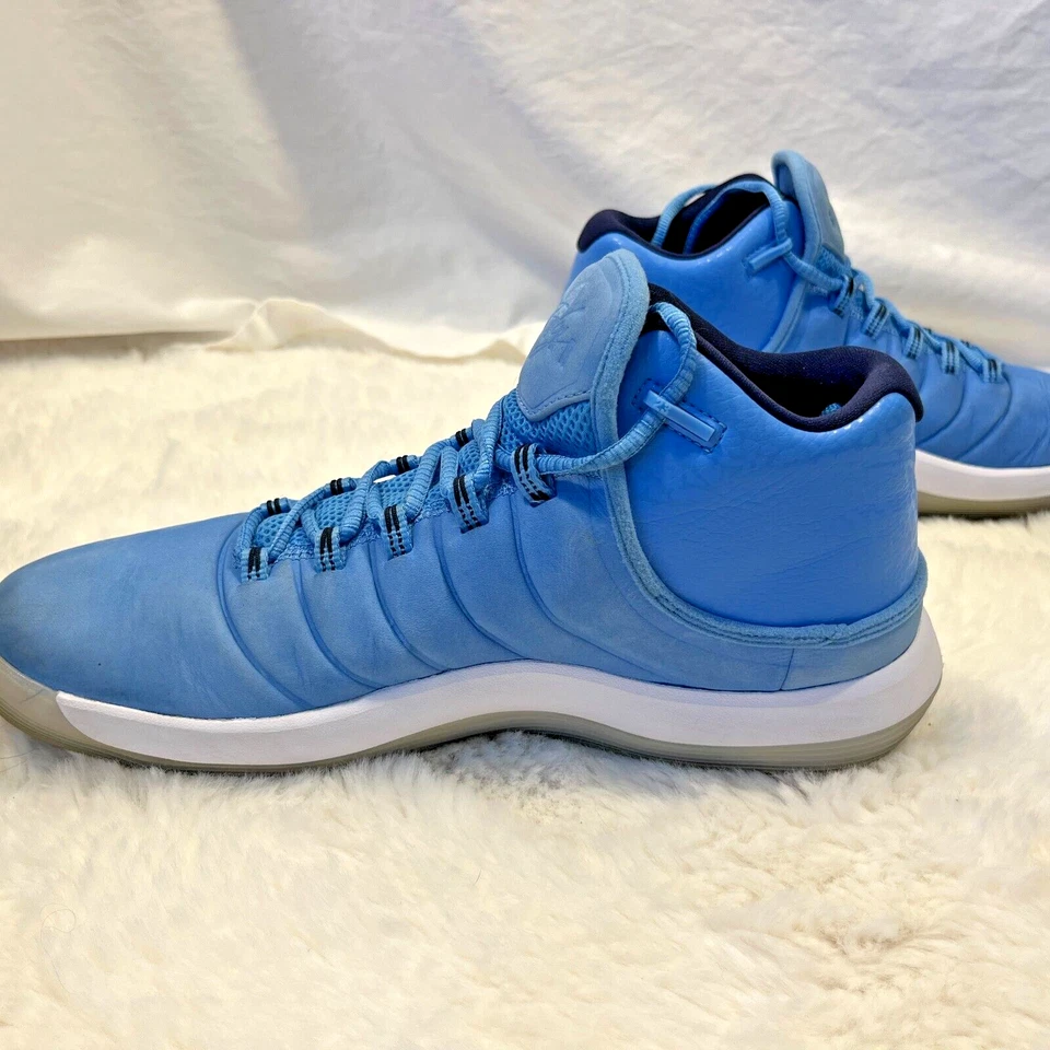 Tenis para hombre talla 9,5 NIKE Jordan Super.Fly 2017 azul Pantone UNC tacón alquitranado azul Foto 4 de 4