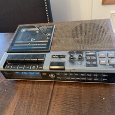 Vintage GE model 7-4956B AM/FM Cassette Recorder Alarm Clock Radio Read