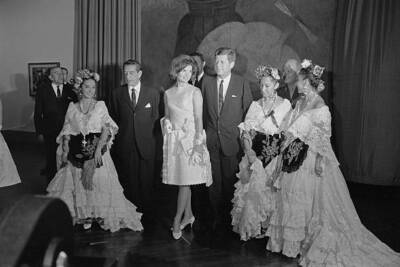 Mexico City Two members folklore ballet group exchange admiring- 1962 Old Photo