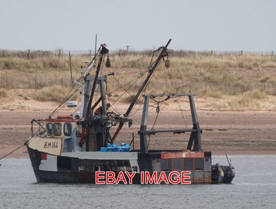 PHOTO  BM166 MUSSEL DREDGER SOME OF THE OTHER THINGS SEEN FROM OUR BIRD WATCHING