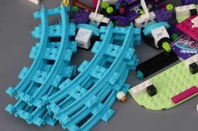 LEGO&reg; Friends 41130 Amusement Park Roller Coaster Incomplete! No Minifigs! READ!