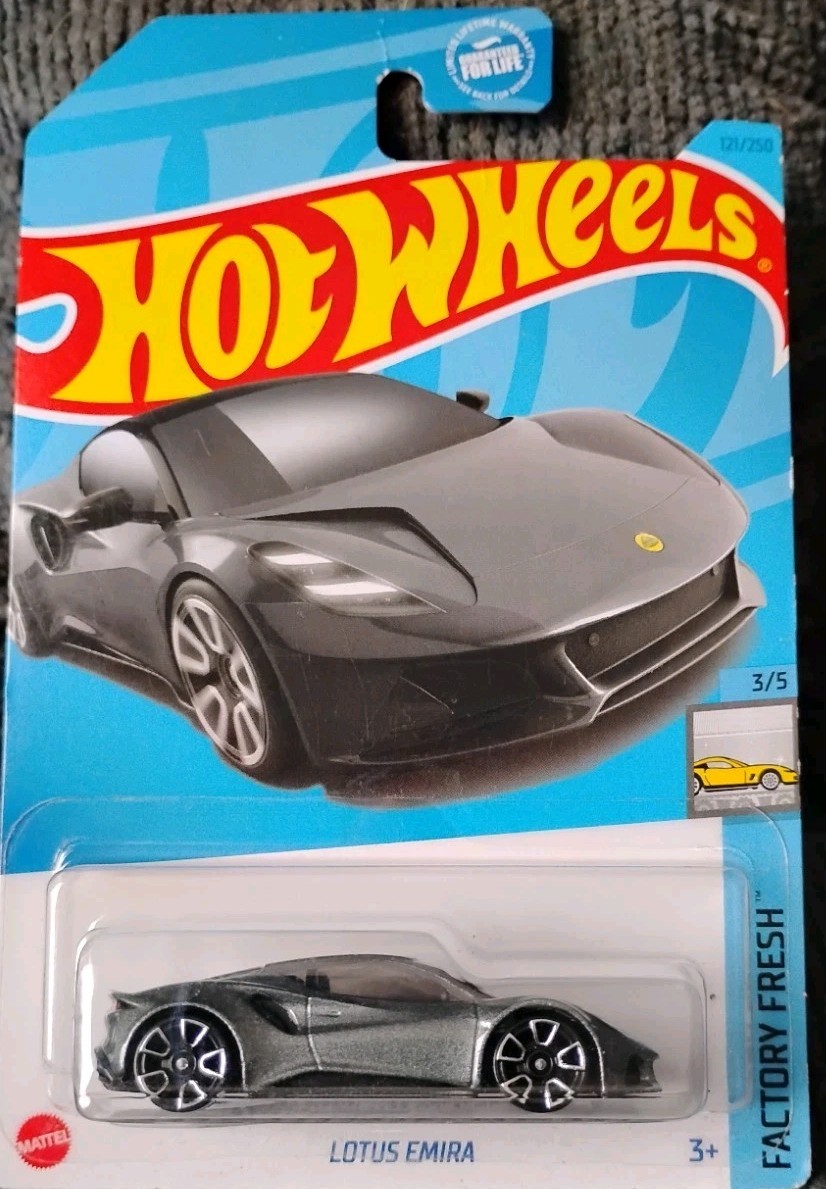 Hot Wheels - 2023 Factory Fresh 3/5 Lotus Emira 121/250 (BBHKK78)