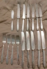 Oneida Community Plate Grosvenor 16 Piece Assorted Silverplate 1921 Forks Knives