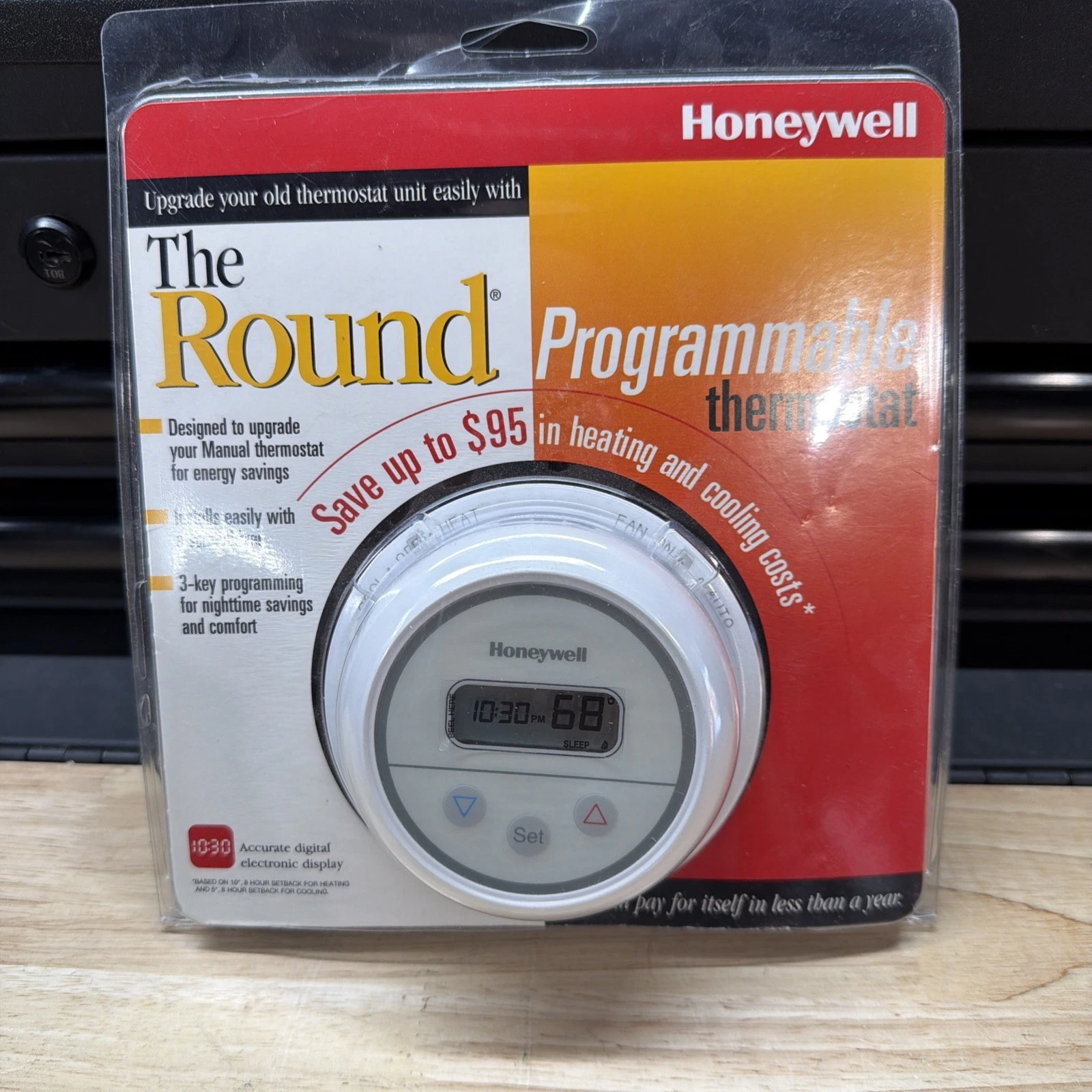 Honeywell The Round Programmable Thermostat Heating Cooling CT2700. G