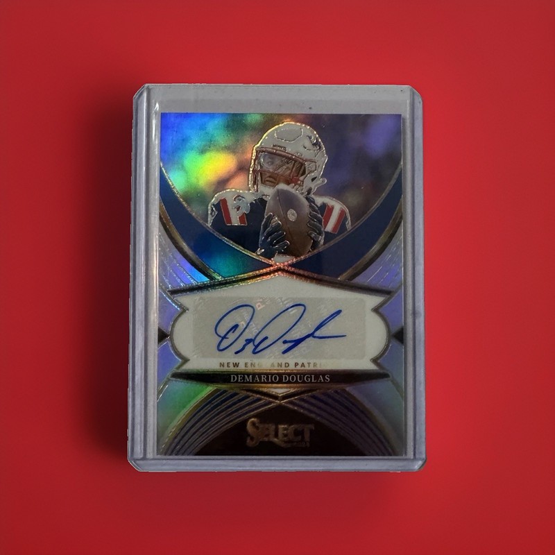 2024 Panini Select - Select Signatures Demario Douglas #SSP-DDO Silver Prizm...