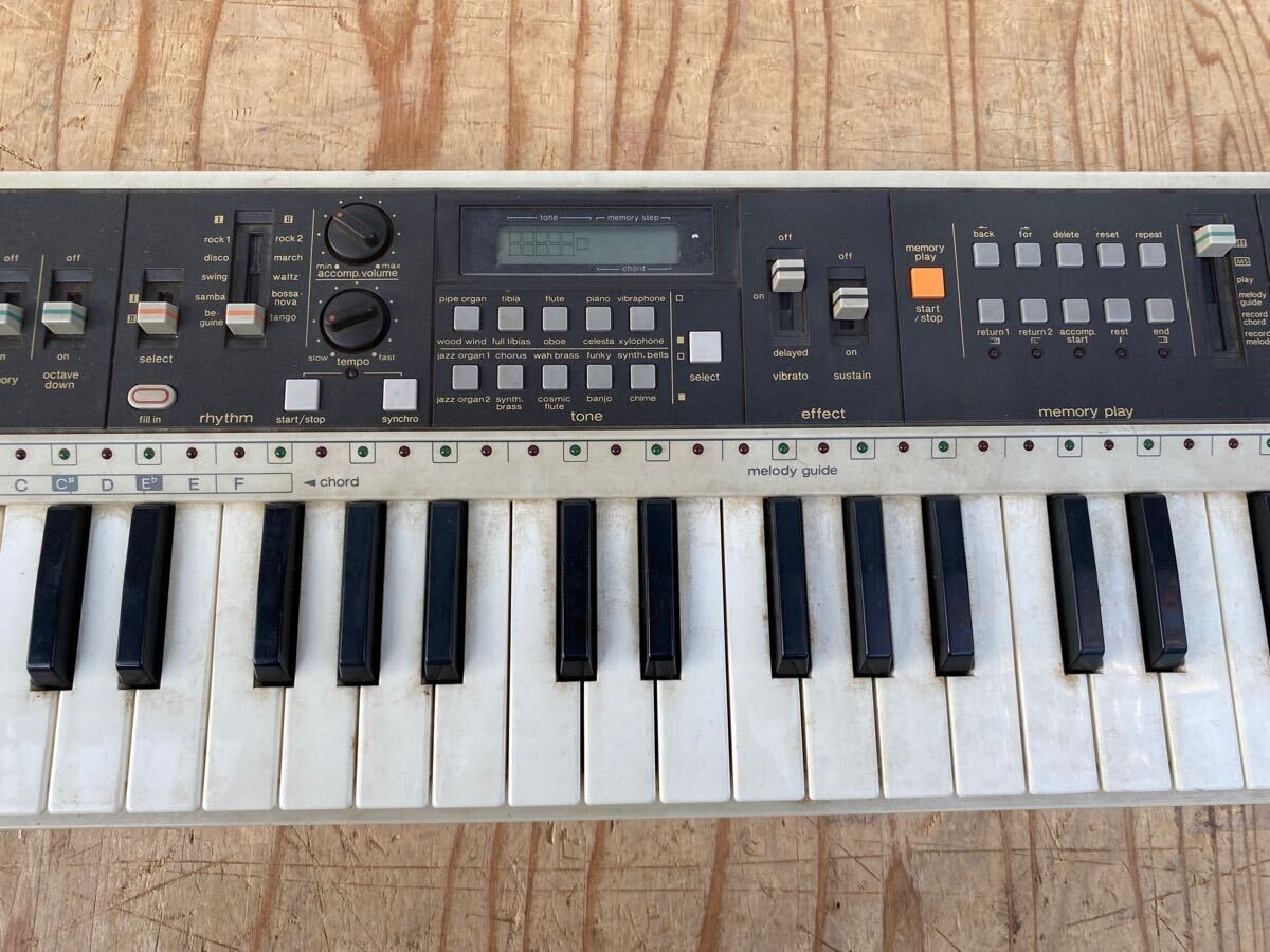 CASIO MT-70 Synthesizer Casiotone 49-Key 20 tones, 10