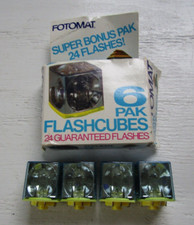 Vintage Fotomat Flashcubes- 4 x Unused Flashcubes- 16 Flashes- Made in the USA