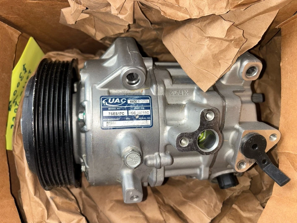 14-19 Toyota Highlander/ 18’-19’ 21’- 22’Camry Ac Compressor - Image 2 of 2