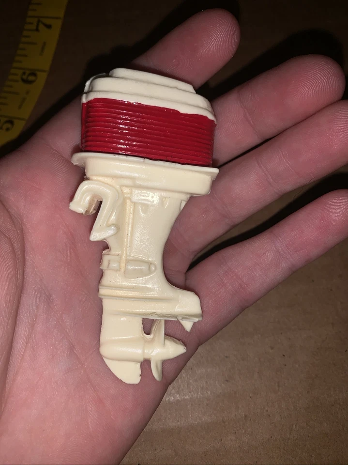 Barco de juguete de resina vintage motor Mercury Foto 4 de 4