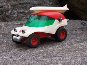 Vintage-1970-Remco-Battery-Op-Dune-Buggy-Surfboard-Wheelie-Hot-Rod-Rat-Rod-Toy