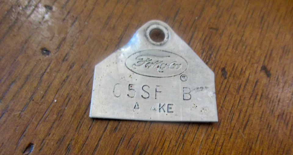 Carburador original 1965 Autolite Thunderbird 4100 datado FORD TAG C5SF B BOM - Imagem 3 de 4